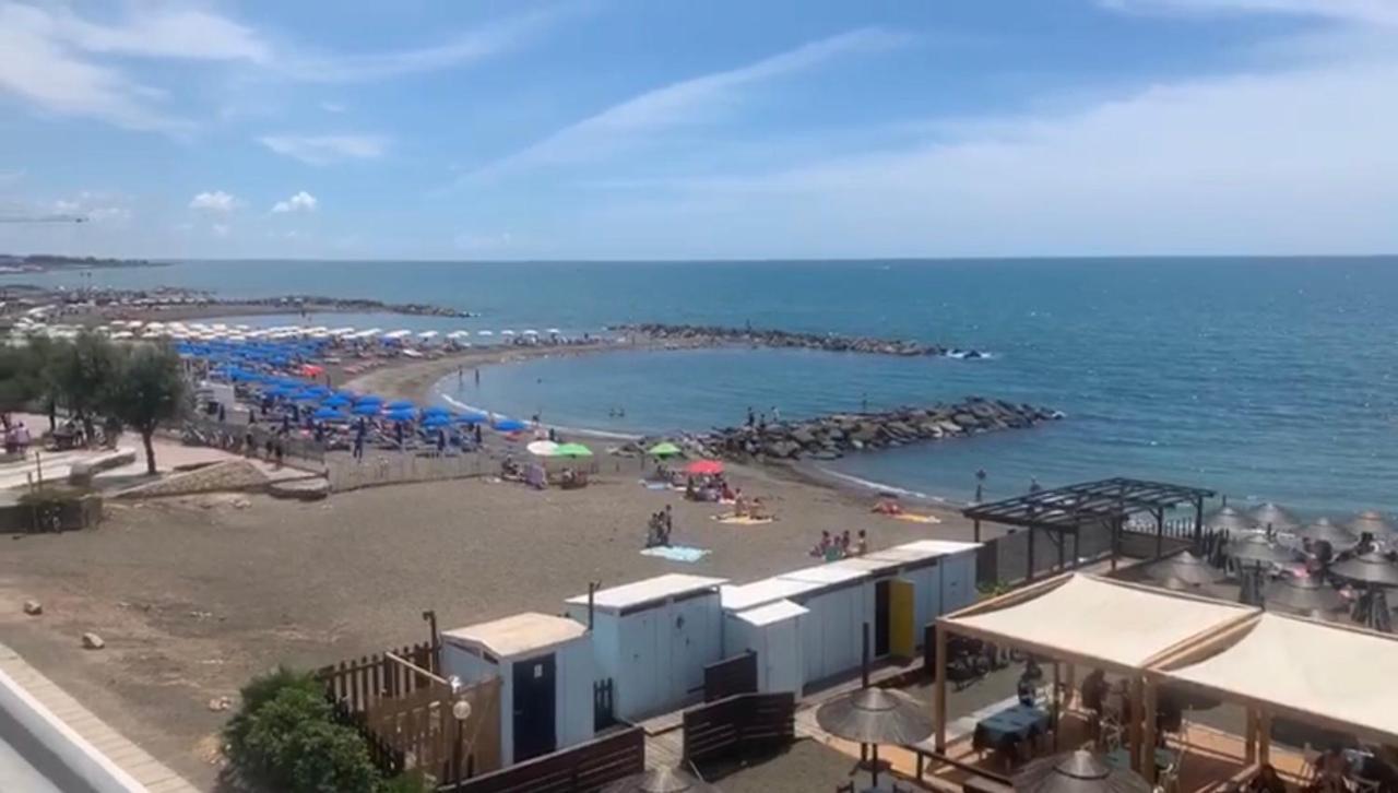 Roma Meraviglioso Attico Sul Mare Ladispoli Eksteriør billede